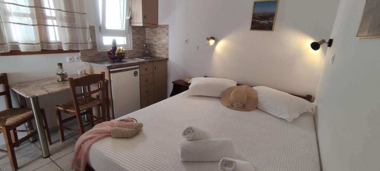 Kapetanos Rooms Naxos City Buitenkant foto