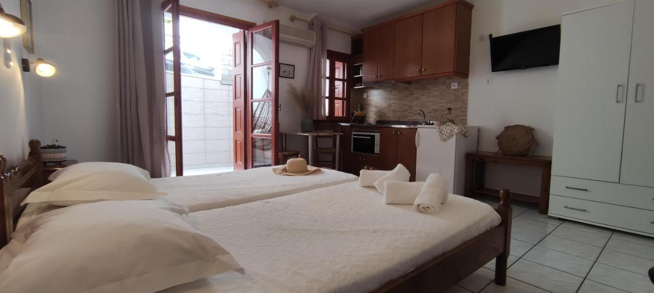 Kapetanos Rooms Naxos City Buitenkant foto