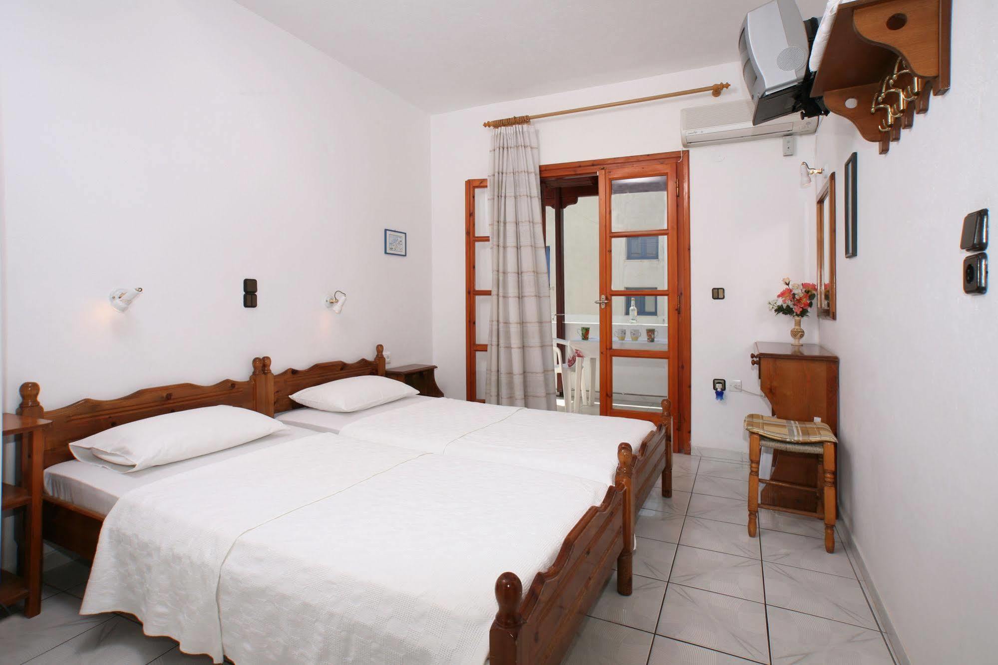 Kapetanos Rooms Naxos City Buitenkant foto